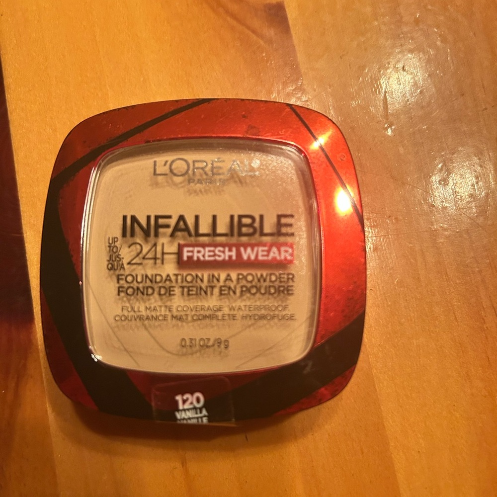 L'Oréal Infallible Fresh Wear Powder Foundation vanilla sku252
